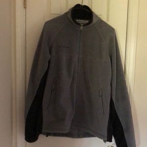 Men’s large Columbia fleece jacket.